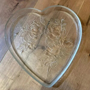Vintage heart shaped glass platter Roses 13”x 12” Valentine